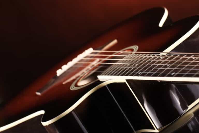 7 curiosidades interessantes sobre o violão
