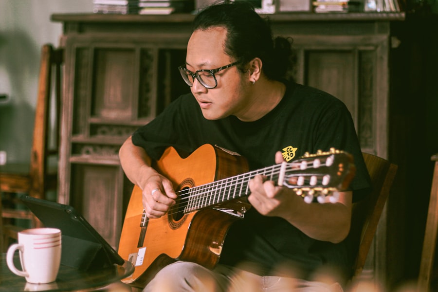 Photo acoustic guitar teacher

