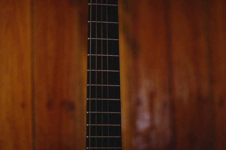 Photo acoustic guitar chords