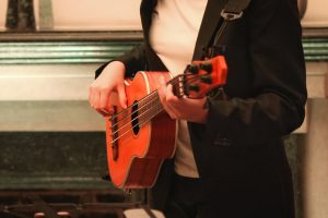 Photo Baritone Guitar