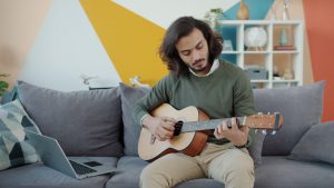 Photo Self-taught acoustic-guitar home